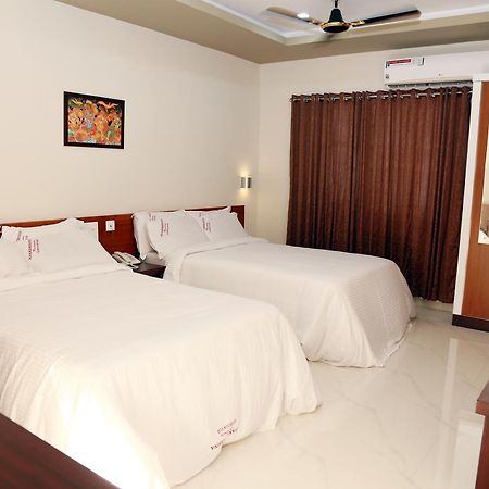 Hotel Anandkrishna Residency Guruvāyūr Zewnętrze zdjęcie