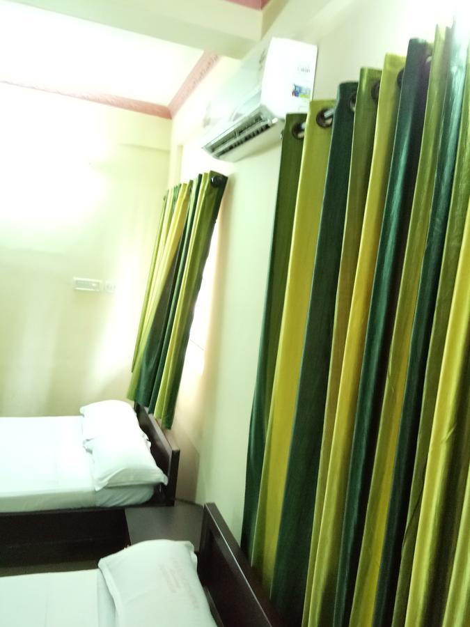 Hotel Anandkrishna Residency Guruvāyūr Zewnętrze zdjęcie